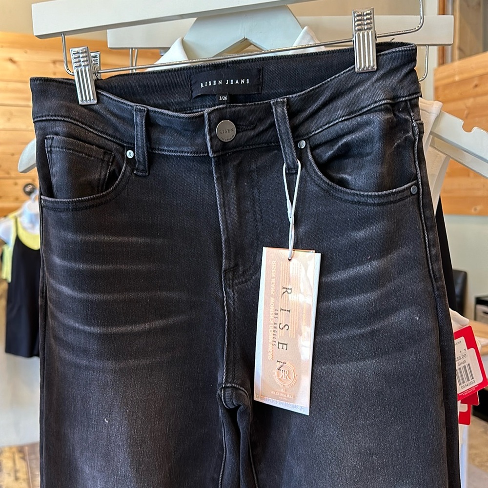 Risen straight leg net black jeans denim size 3 or 7